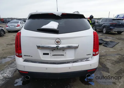 2015 Cadillac Srx Luxury Collection z USA, uszkodzony, nr VIN 3GYFNEE31FS633842